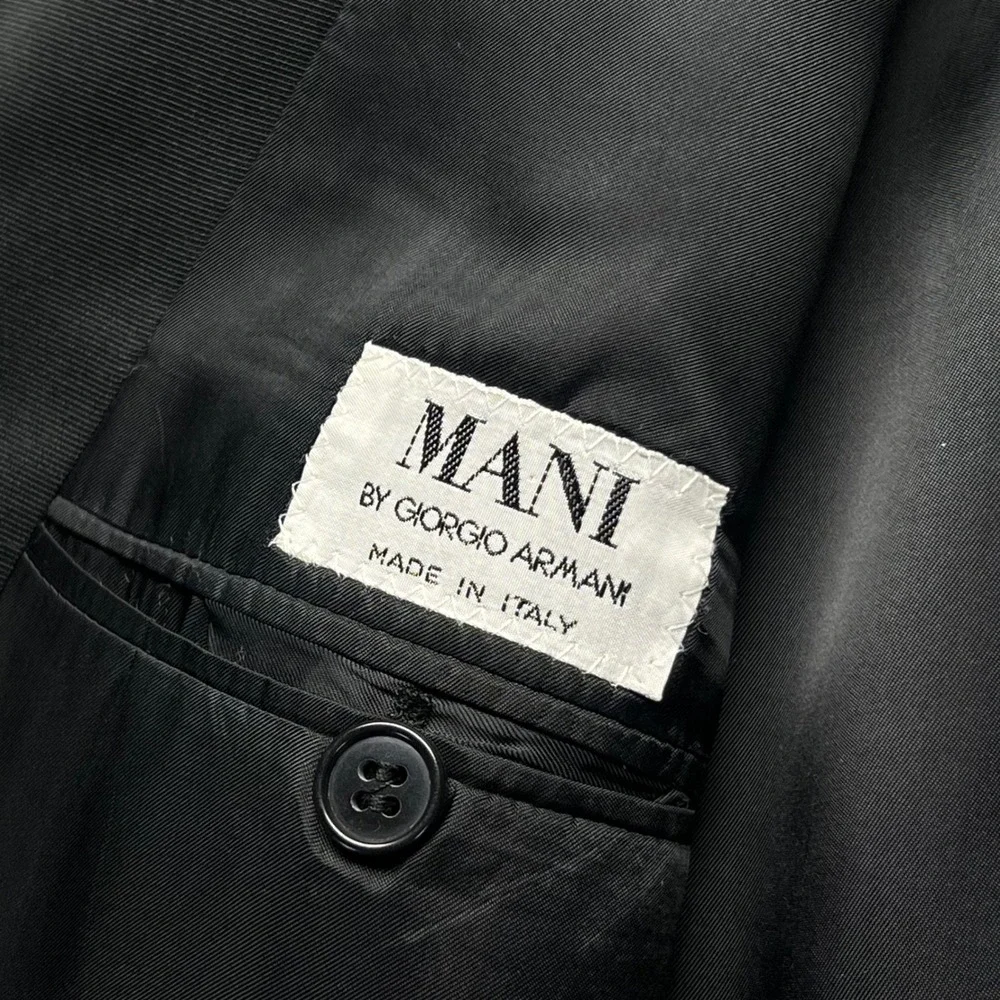 Vintage Mani‎ by Giorgio Armani Black Wool Tuxedo Jacket Satin Peak 40R Italy